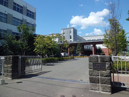 札幌光星中学校の校舎の写真