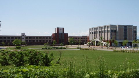 立命館慶祥中学校の校舎の写真