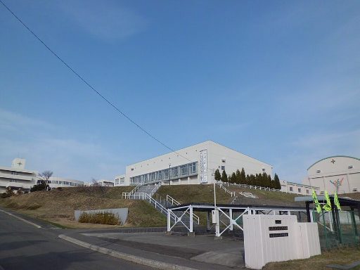 札幌日本大学中学校の校舎の写真
