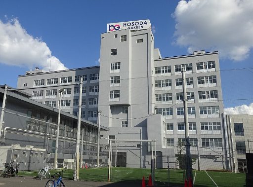 細田学園中学校の校舎の写真