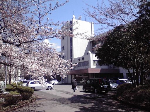 千葉県立千葉中学校の校舎の写真