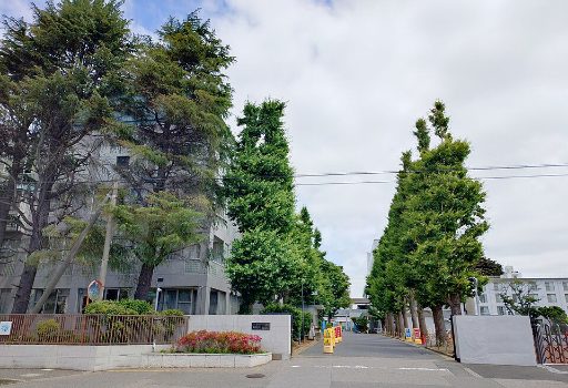 東邦大学付属東邦中学校の校舎の写真