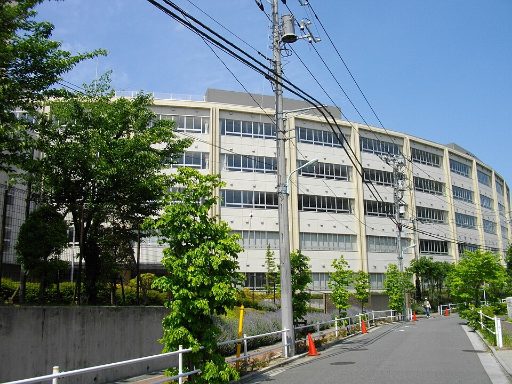 帝京中学校の校舎の写真