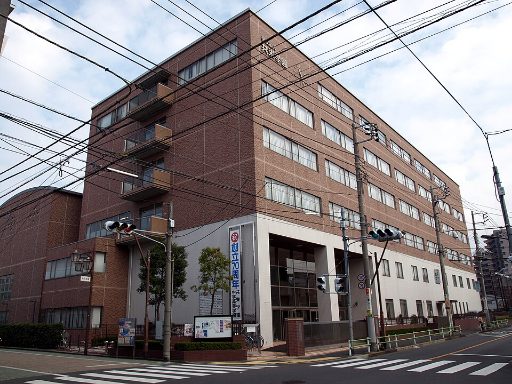 共栄学園中学校の校舎の写真