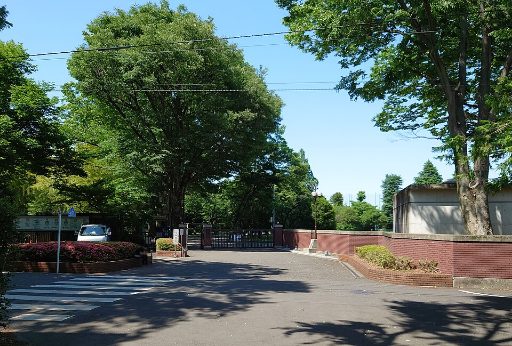 成蹊中学校の校舎の写真