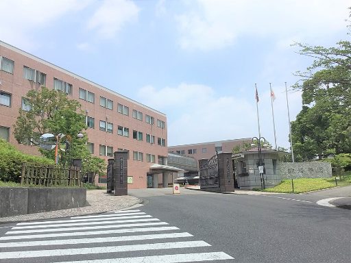 駒沢学園女子中学校の校舎の写真