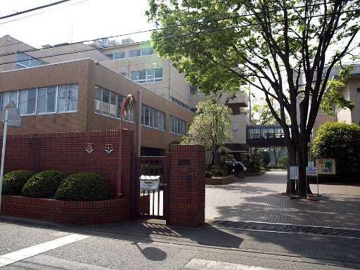 東海大学付属相模高等学校中等部の校舎の写真