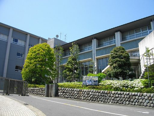栄光学園中学校の校舎の写真