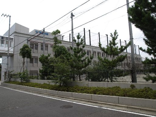 湘南学園中学校の校舎の写真