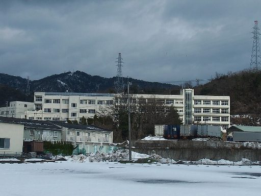 敦賀気比高等学校付属中学校の校舎の写真
