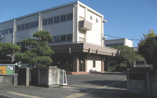 静岡県立清水南高等学校中等部の校舎の写真