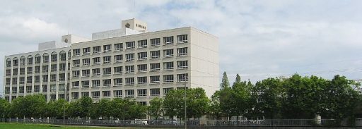 藤枝明誠中学校の校舎の写真