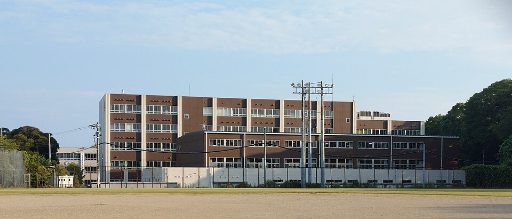 常葉大学附属菊川中学校の校舎の写真
