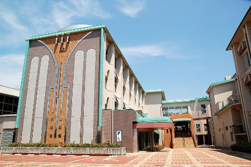 浜松学院興誠中学校の校舎の写真
