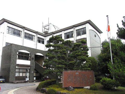 滋賀県立水口東中学校の校舎の写真