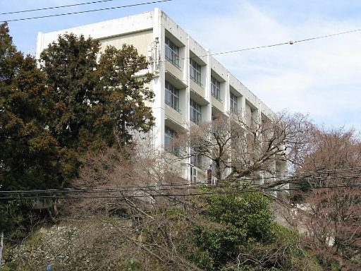比叡山中学校の校舎の写真