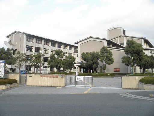 京都府立南陽高等学校附属中学校の校舎の写真