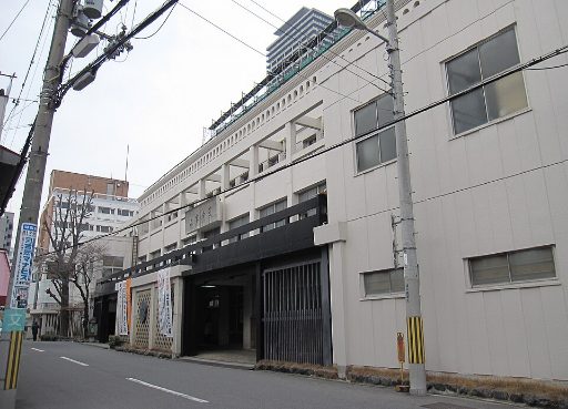 上宮学園中学校の校舎の写真