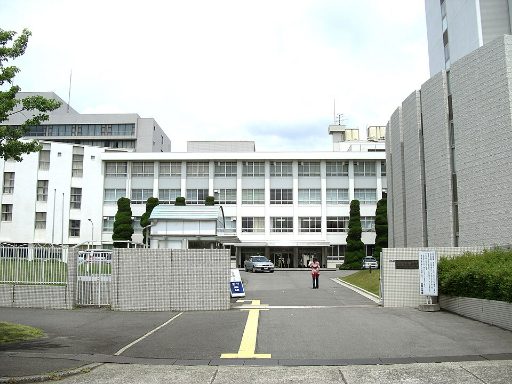 金蘭千里中学校の校舎の写真