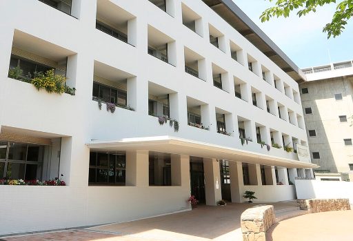 姫路女学院中学校の校舎の写真