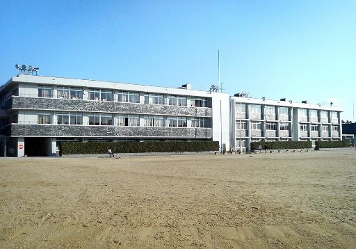 東大寺学園中学校の校舎の写真