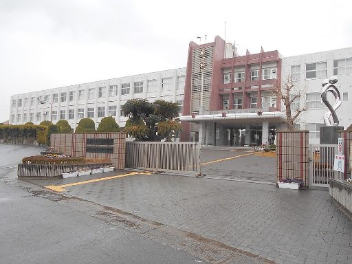 和歌山県立田辺中学校の校舎の写真