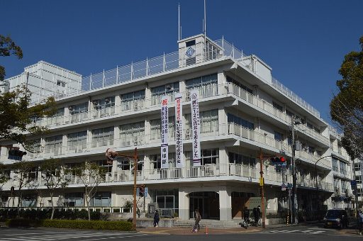 土佐女子中学校の校舎の写真