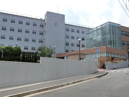 福岡雙葉中学校の校舎の写真