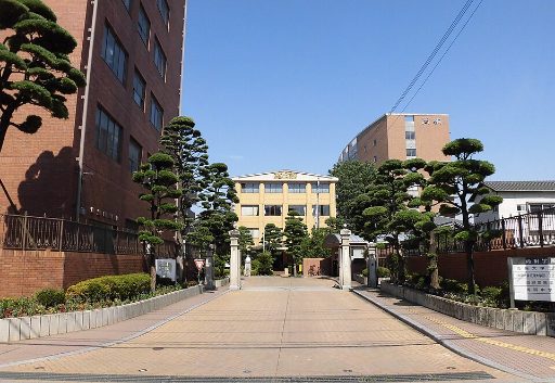 尚絅中学校の校舎の写真