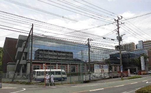 文徳中学校の校舎の写真