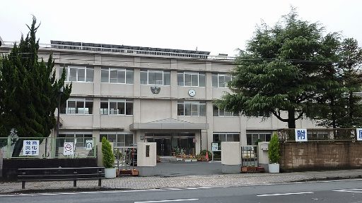 宮崎大学教育学部附属中学校の校舎の写真