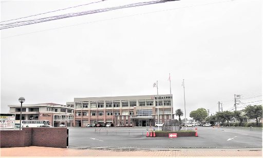 宮崎日本大学中学校の校舎の写真