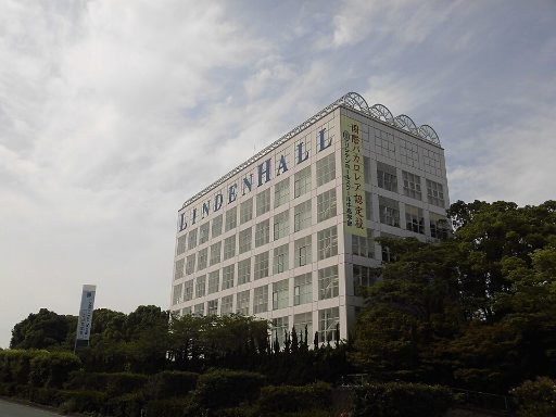 リンデンホールスクール中高学部の校舎の写真